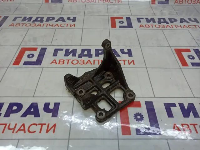 Кронштейн кондиционера Suzuki Vitara 9511077E00