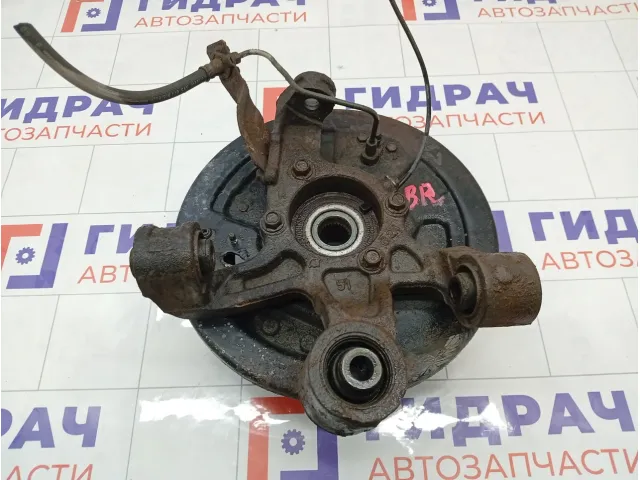 Кулак поворотный задний правый Suzuki Vitara 4611065J00