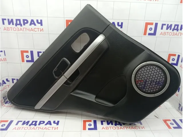 Обшивка двери задней левой Suzuki Vitara 8374365J