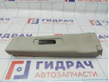 Обшивка стойки средней левой верхняя Suzuki Grand Vitara (JT) 76270-65J00-6GS. Потертость.