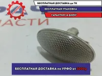 Повторитель на крыло белый Suzuki Grand Vitara (JT) 3641051K00.