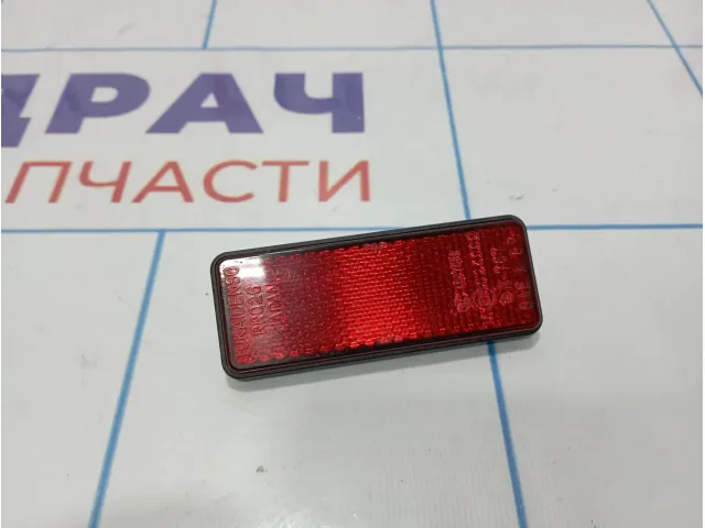 Отражатель задний Suzuki Grand Vitara (JT) 35970-07F01