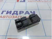 Блок управления стеклоподъемниками Suzuki Grand Vitara (JT) 37990-64J20