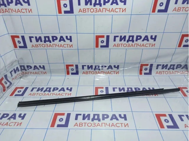 Накладка стекла переднего левого наружная Suzuki Grand Vitara (JT) 83821-65J00