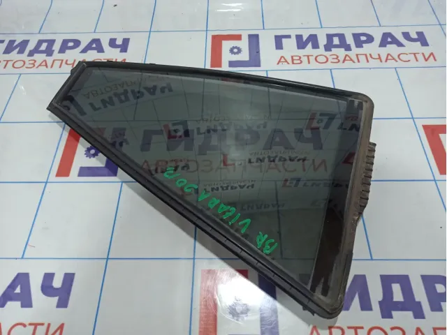 Стекло двери задней правой форточка Suzuki Grand Vitara (JT) 84551-65J00