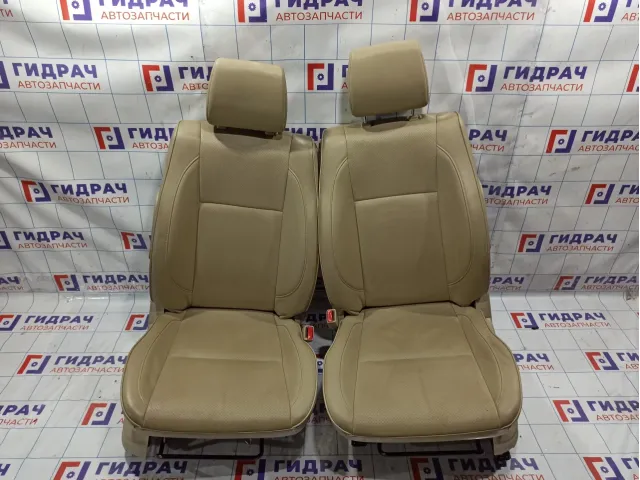 Комплект сидений Suzuki Grand Vitara (JT)