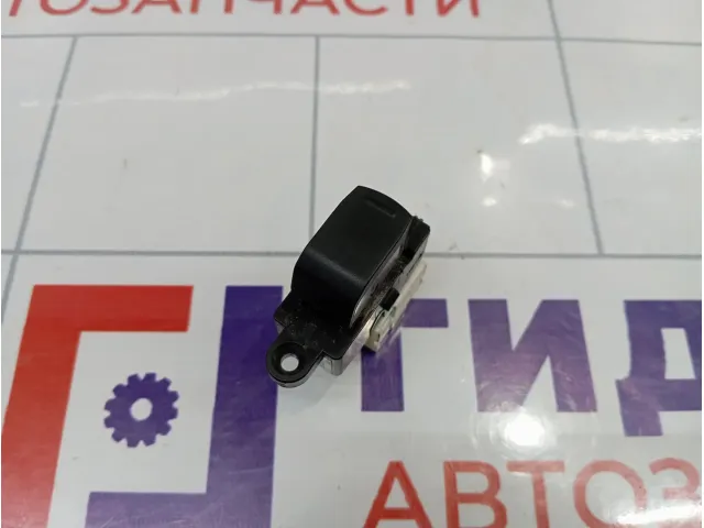 Кнопка стеклоподъемника Suzuki Vitara (LY) 3799568L00
