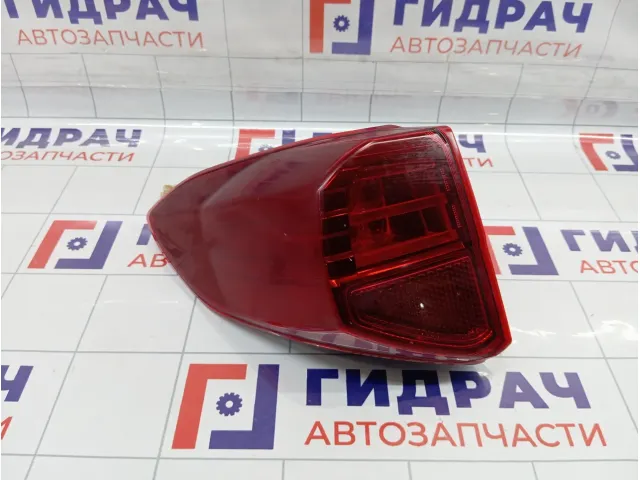 Фонарь задний наружный левый Suzuki Vitara (LY) 3567086R00