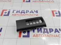 Накладка торпедо левая Suzuki Vitara (LY) 7383286R105PK