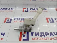 Цилиндр тормозной главный Suzuki Vitara (LY) 5110054P21