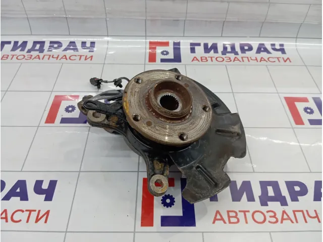 Кулак поворотный передний левый Suzuki Vitara (LY) 4515161M00