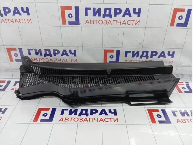 Решетка под лобовое стекло (Жабо) левая Suzuki Vitara (LY) 7233054P105PK
