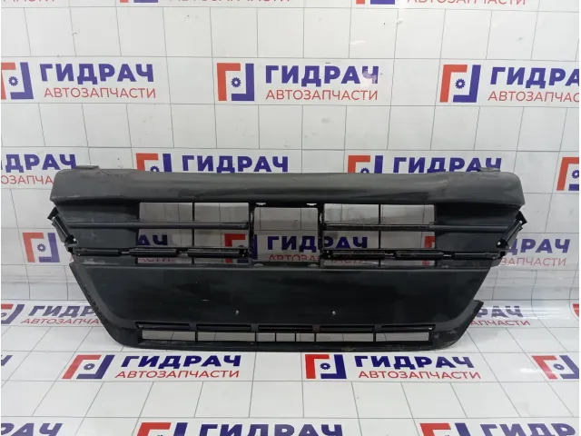 Решетка в бампер центральная Suzuki Vitara (LY) 7172186R005PK
