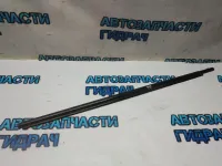 Накладка стекла переднего правого Toyota Corolla E150 7571012780 Отличное состояние