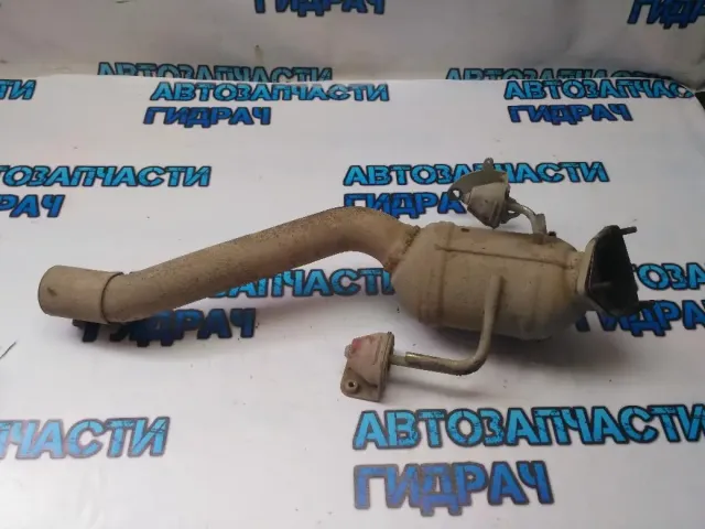 Приемная труба глушителя левая нижняя Volkswagen Touareg 2004 7L6254400RX Отличное состояние Катализатор удален.