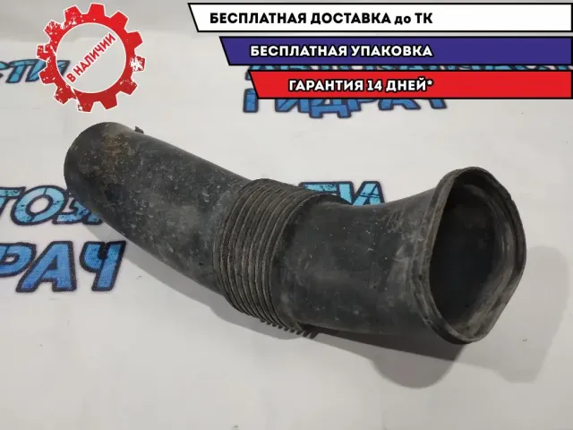 Патрубок воздушного фильтра Volkswagen Touareg 7L6129609A  Отличное состояние