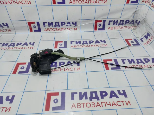 Замок двери задней левой Toyota Land Cruiser (J100) 69060-60061