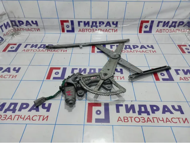 Стеклоподъемник электрический передний правый Toyota Land Cruiser (J100) 69801-60070