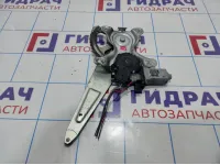 Стеклоподъемник электрический задний правый Toyota Land Cruiser (J100) 69803-60060