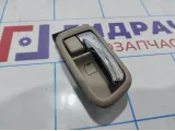 Ручка двери внутренняя правая Toyota Land Cruiser (J100) 69205-47010-A0
