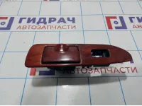 Накладка кнопки стеклоподъемника задняя правая Toyota Land Cruiser (J100) 74203-60091
