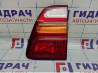 Фонарь задний внутренний правый Toyota Land Cruiser (J100) 81580-60030