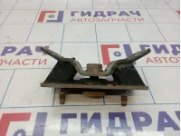 Опора КПП задняя Toyota Land Cruiser (J100) 12371-50081