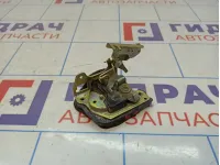 Замок багажника левый Toyota Land Cruiser (J100) 69390-60040