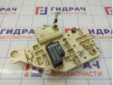 Блок предохранителей Toyota Land Cruiser (J100)