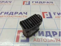Дефлектор воздушный центральный левый Toyota Land Cruiser (J100) 55670-60070