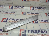 Молдинг заднего крыла правого Toyota Land Cruiser (J100) 75651-60180
