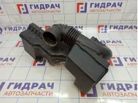 Резонатор воздушного фильтра Toyota Land Cruiser (J100) 17875-50200