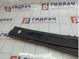 Решетка стеклоочистителя левая Toyota Land Cruiser (J100) 55782-60030