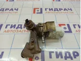 Кронштейн масляного фильтра Toyota Land Cruiser (J100) 15609-50100