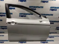 Дверь передняя правая Toyota Camry 70 6700106290.
