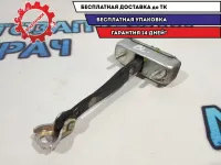 Ограничитель двери задней левой Toyota Camry 70.