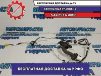 Проводка двери передней правой Toyota Camry 70 8215106T80.
