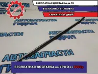 Накладка стекла переднего правого Toyota Camry 70 7571033170.
