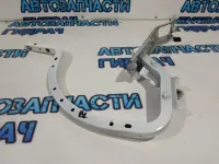 Петля крышки багажника левая Toyota Camry 70 6452033081.