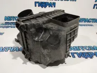 Корпус воздушного фильтра Toyota Camry 70 1770025090 Дефект крепления.