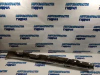 Накладка на порог правая Toyota Camry 70 7585106944