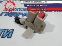 Ответная часть ремня безопасности Toyota Camry 70 7347033260