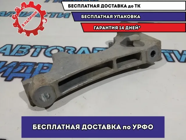 Кронштейн опоры двигателя Toyota Camry 70 1234125010