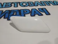 Крышка форсунки омывателя правая Toyota Camry 70 8535333020