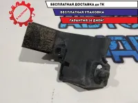 Кронштейн решетки радиатора Toyota Camry 70 5242233010