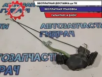 Замок двери задней левой Toyota Land Cruiser 100 6906060061.