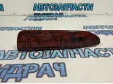 Кнопка стеклоподъемника задняя правая Toyota Land Cruiser 100 8481060050. Сломано крепление.