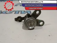 Вставка замка двери левой Toyota Land Cruiser 100 6905260200.