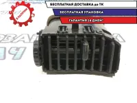 Дефлектор центральный левый Toyota Land Cruiser 100 5567060070.