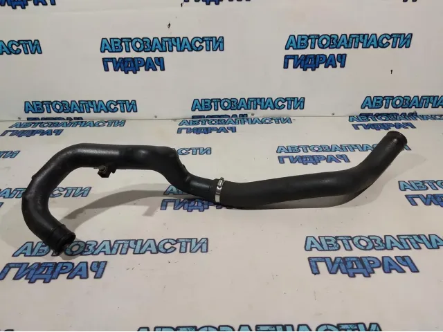 Патрубок интеркулера Toyota Land Cruiser 100 1734117020.